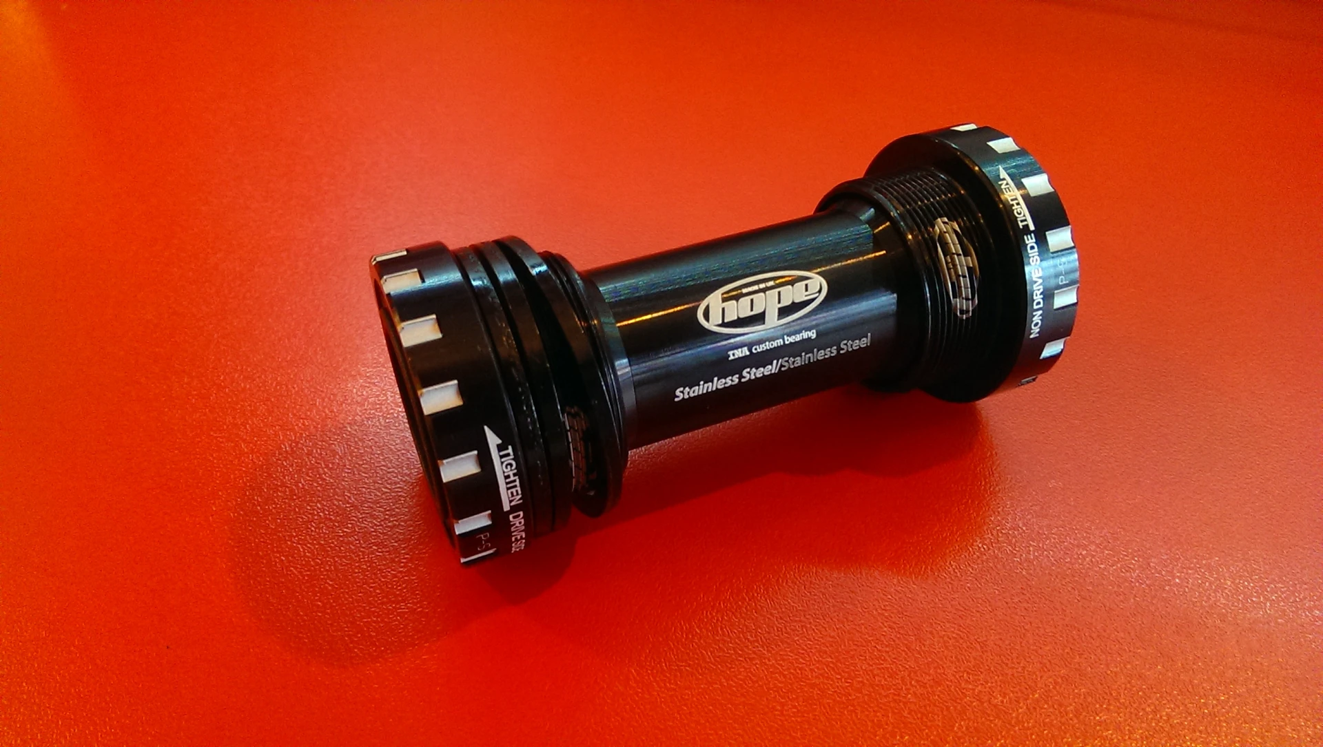 1. Hope Bottom Bracket 68 - 73 mm