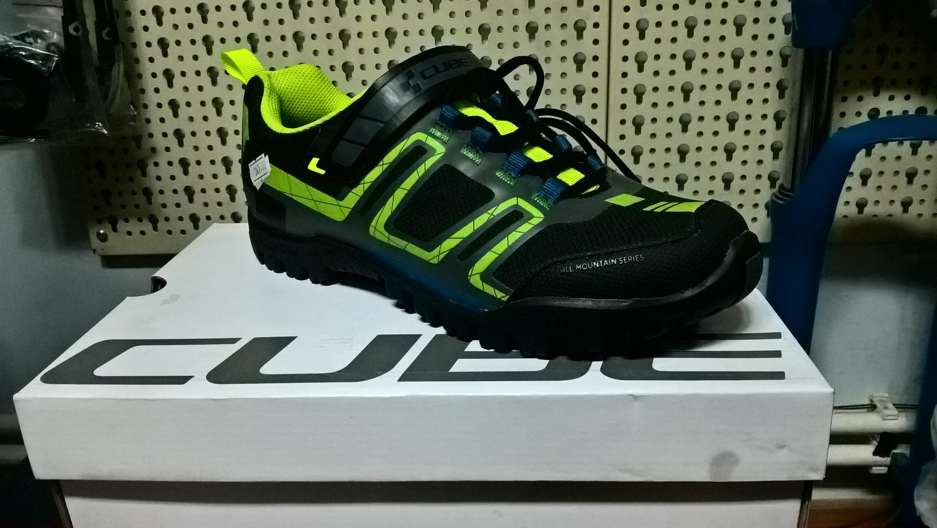 1. Pantofi ciclism SPD Cube All Mountain
