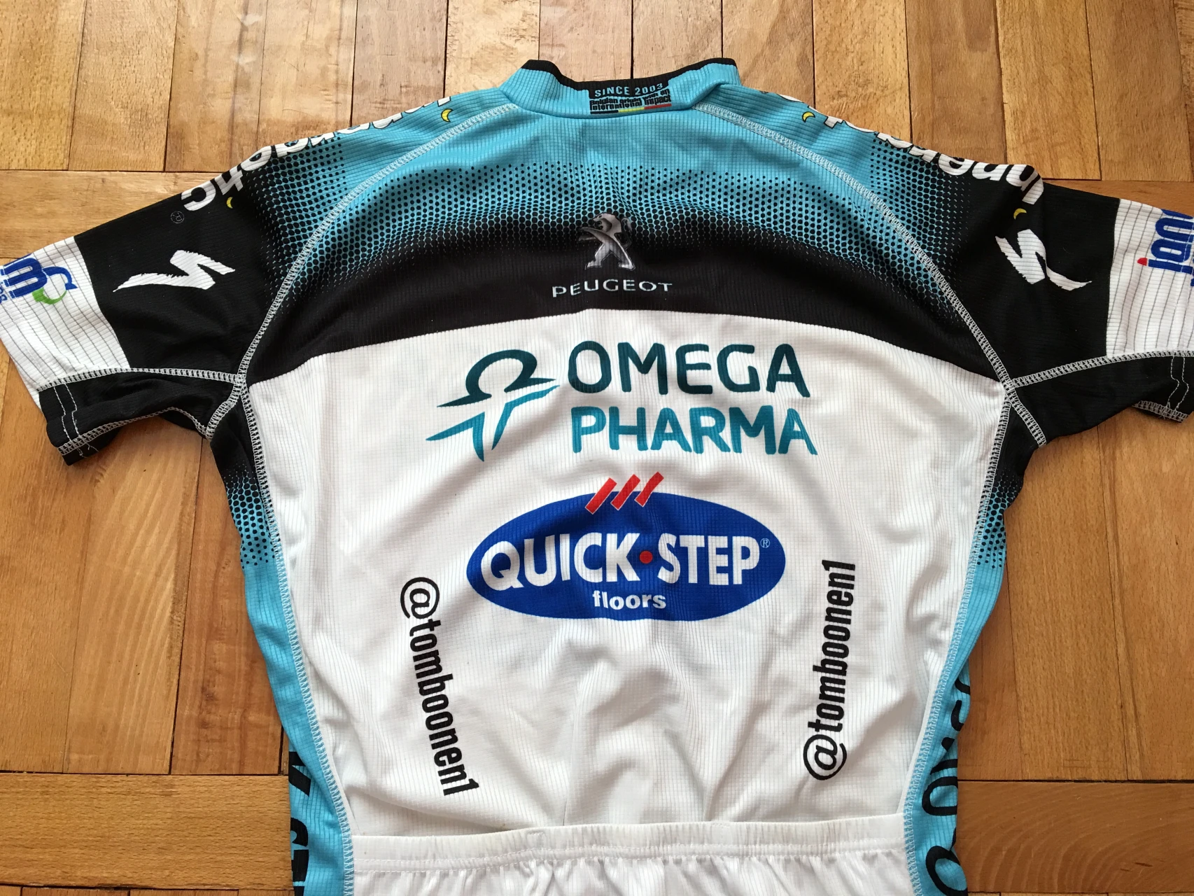 1. Tricou Omega Pharma Marimea M