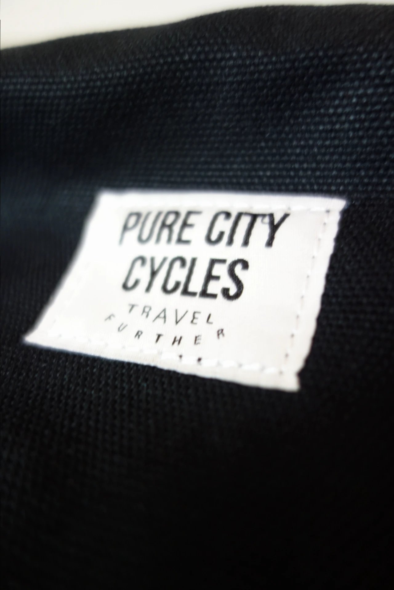 1. Geanta ciclism Pure City