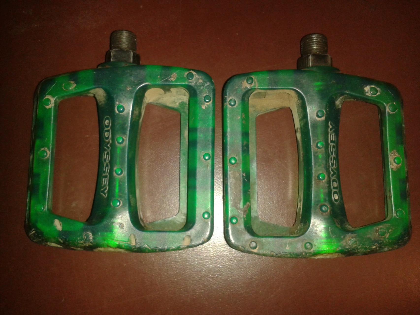 4. Pedale Odyssey Negociabil !