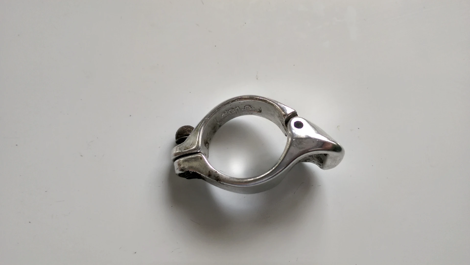 1. Colier schimbator 31,8mm