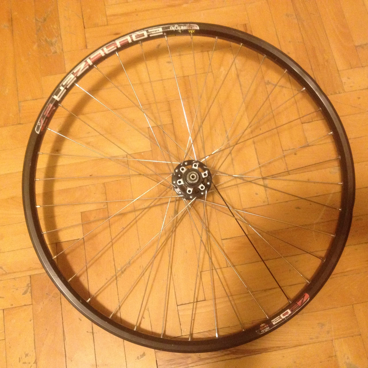 4. Vand roata single speed