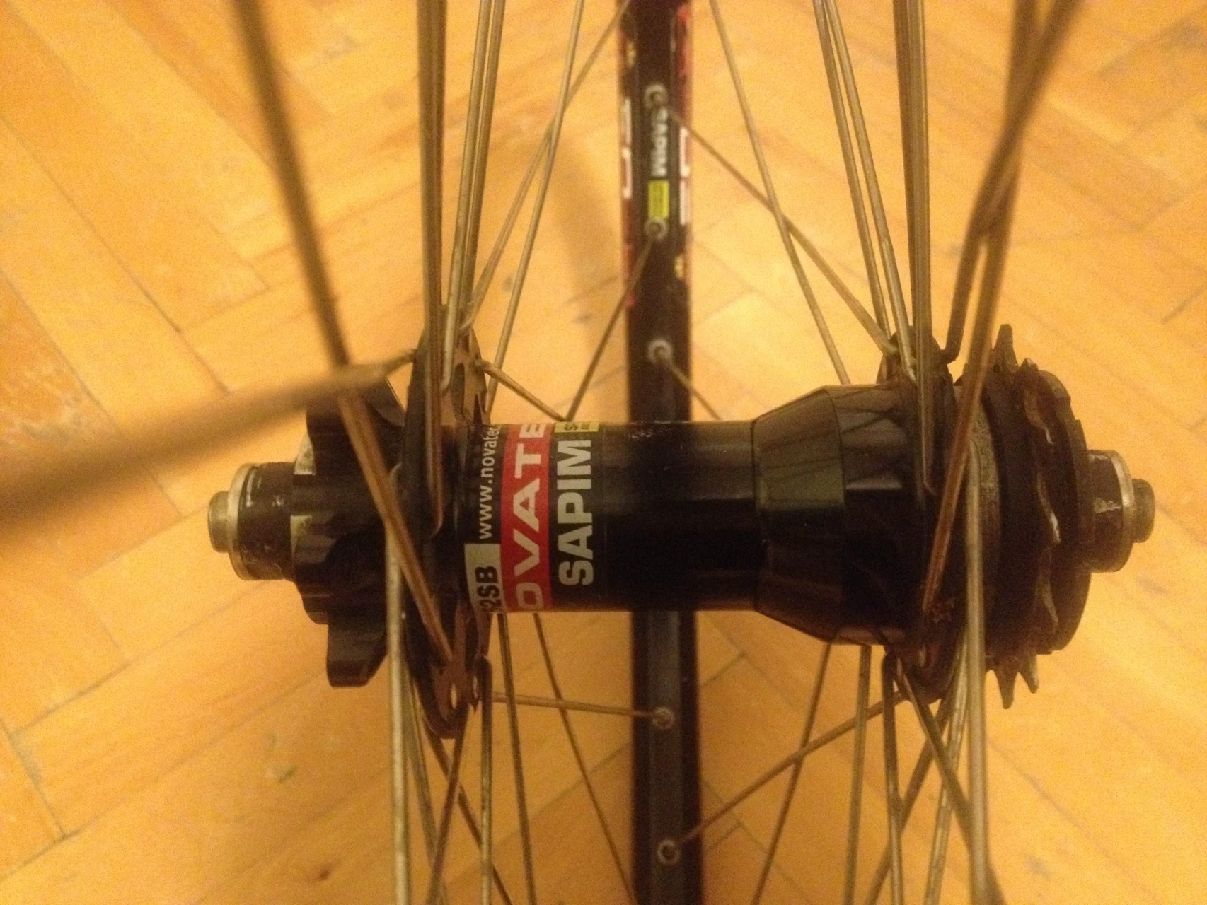 2. Vand roata single speed