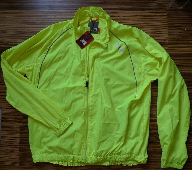1. Geaca AIM noua, marimea L-XL