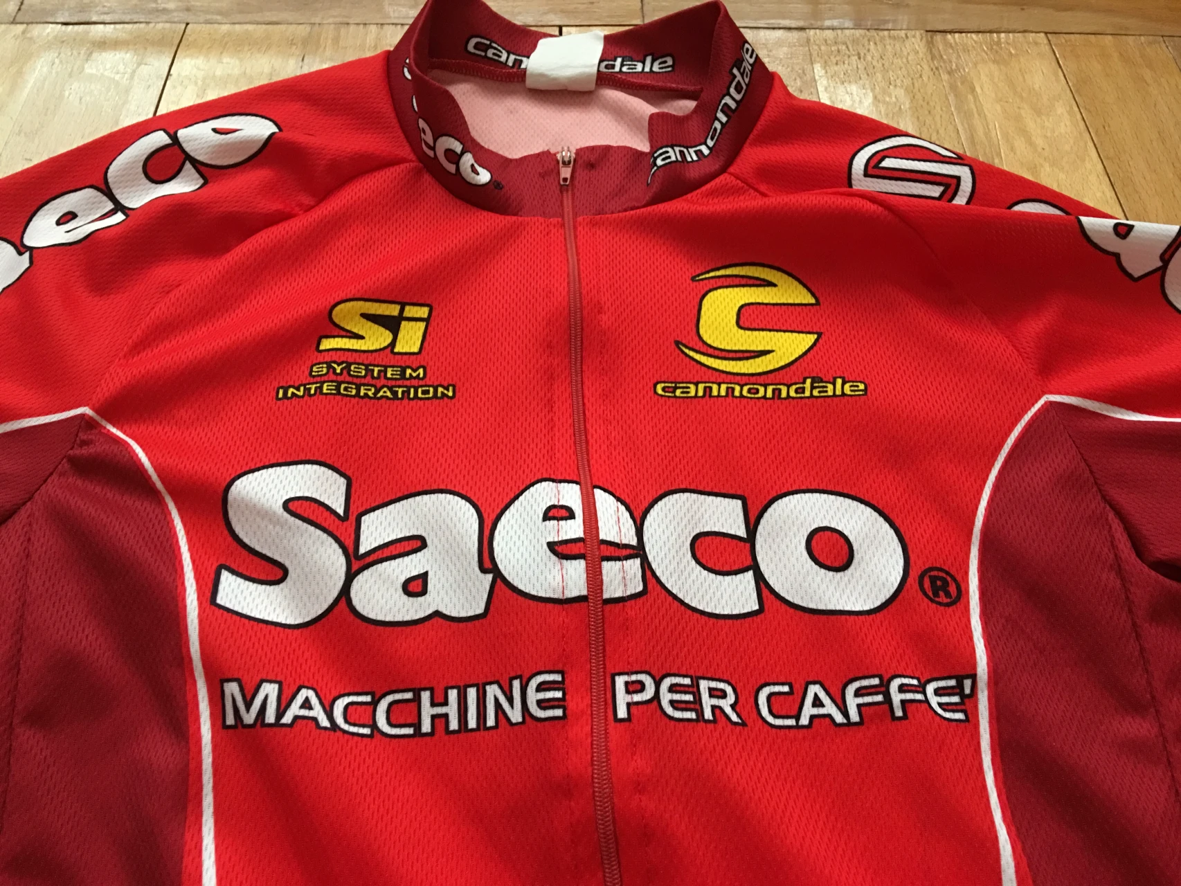 1. Tricou Saeco Marinea L