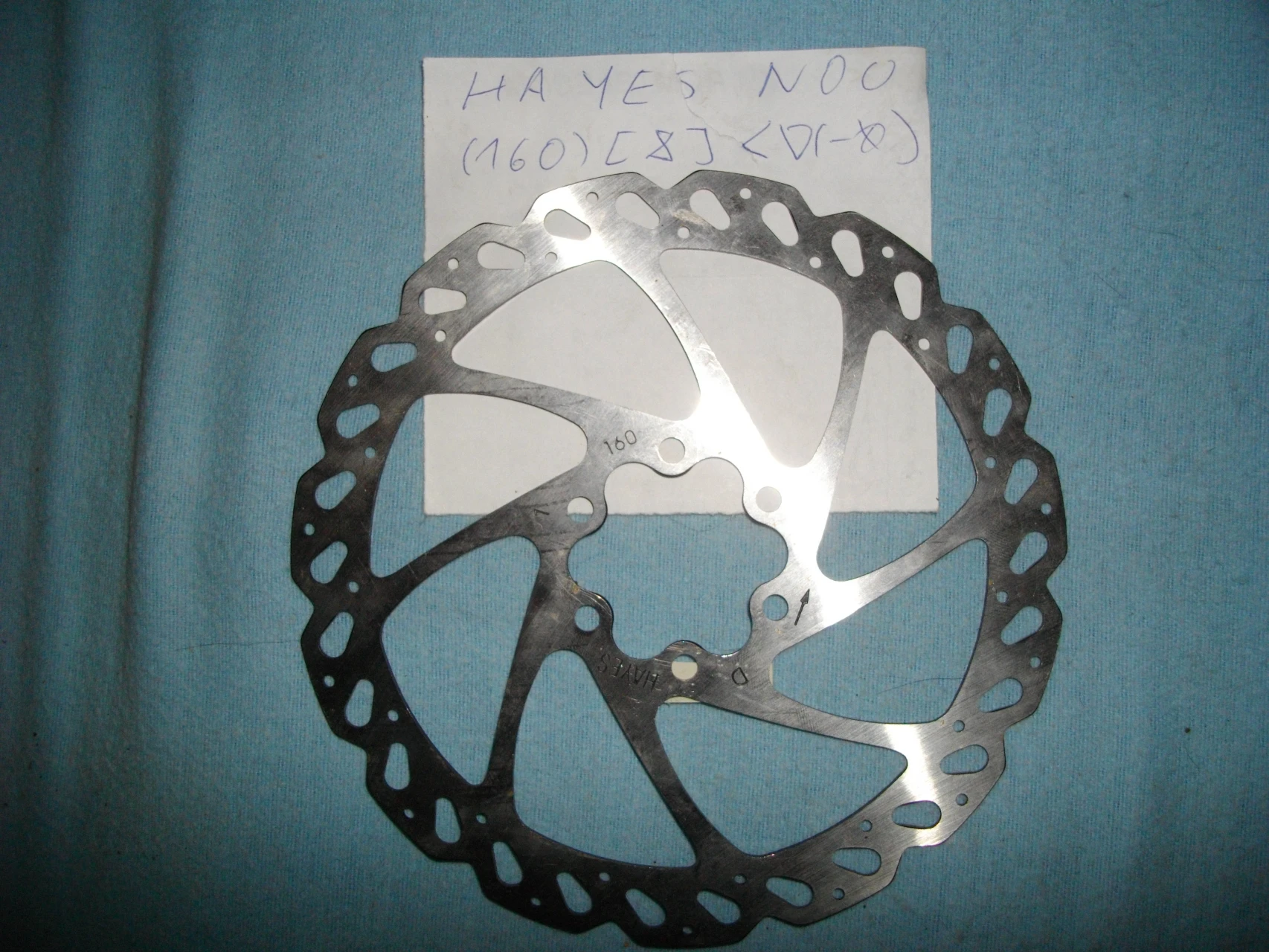1. Disc Hayes, NOU