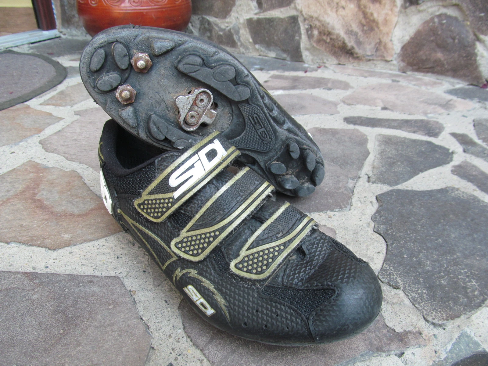 1. Pantofi Sidi nr 40, 24.5cm