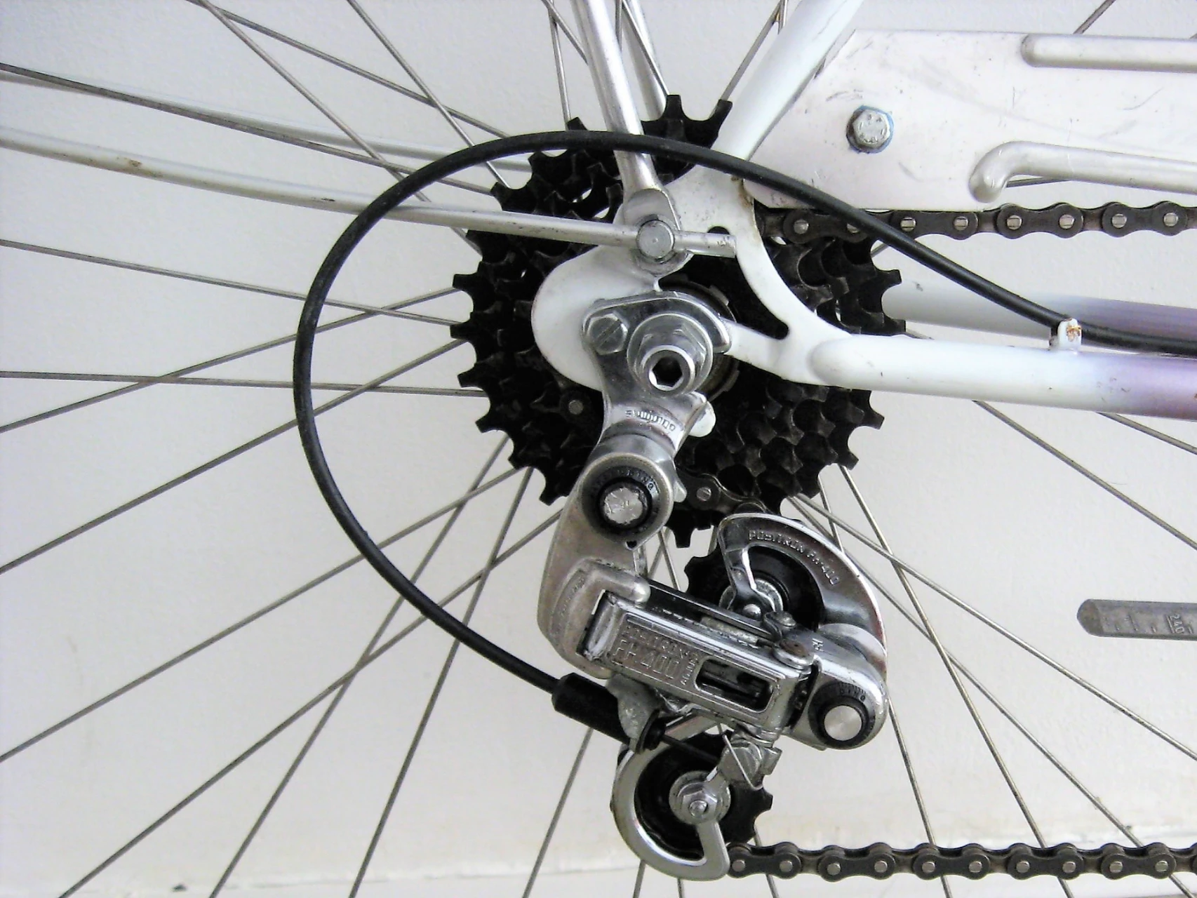 1. Bicicleta cursiera de dama CILO