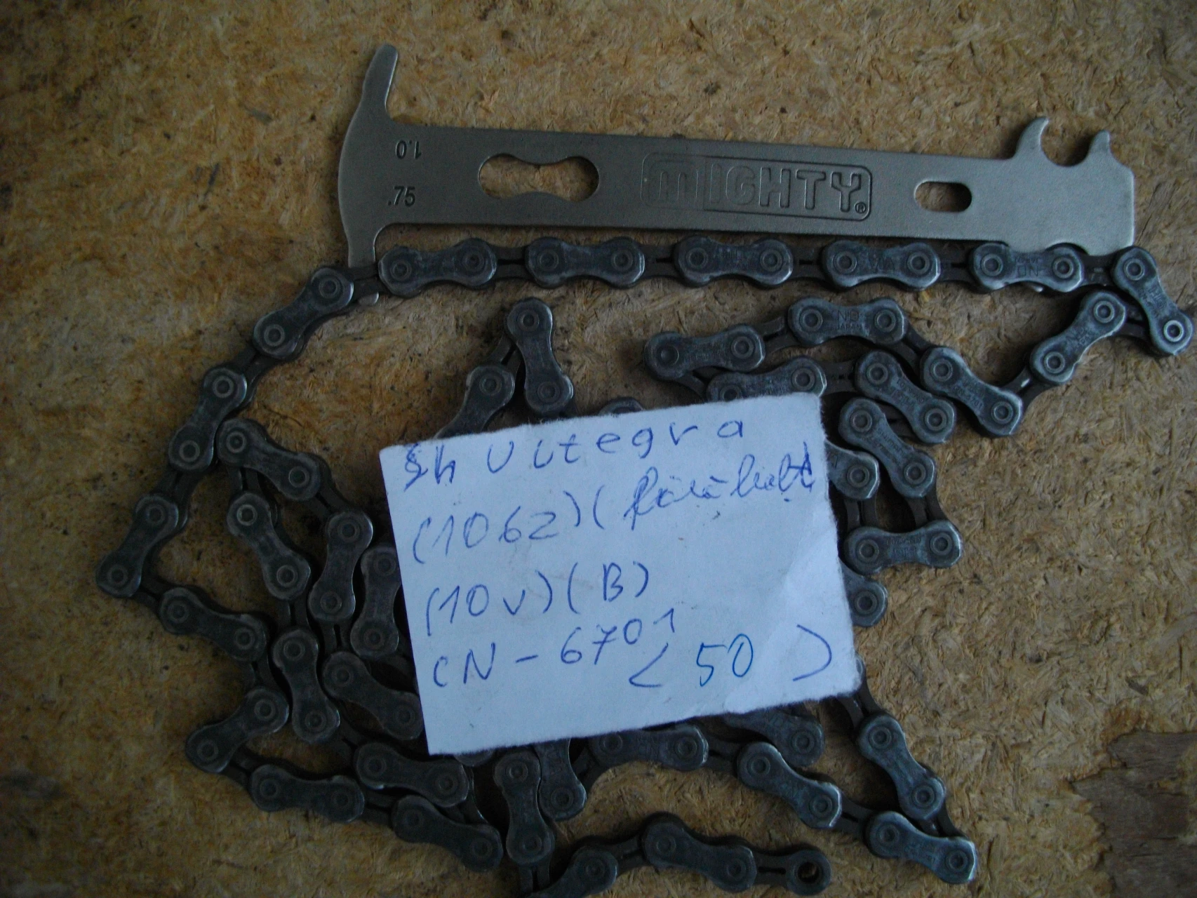 1. Shimano ultegra cn-6701l
