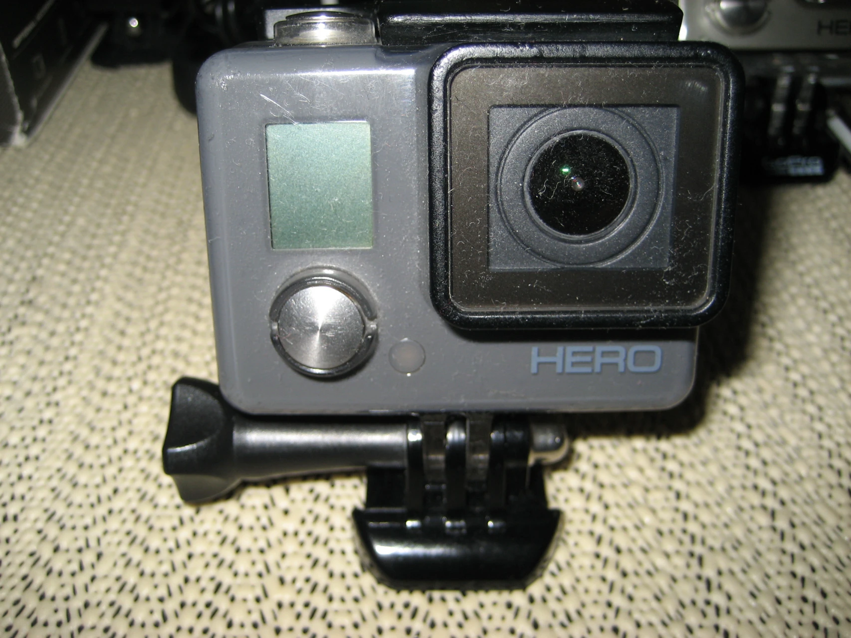 1. Camera actiune GoPro Hero ( model 2014)