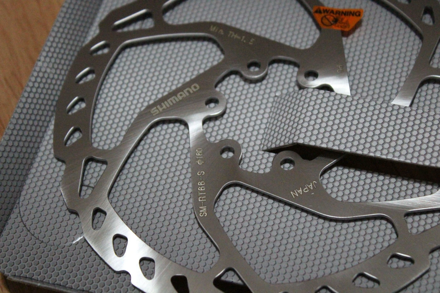 4. Shimano SLX disc 160mm SM-RT66
