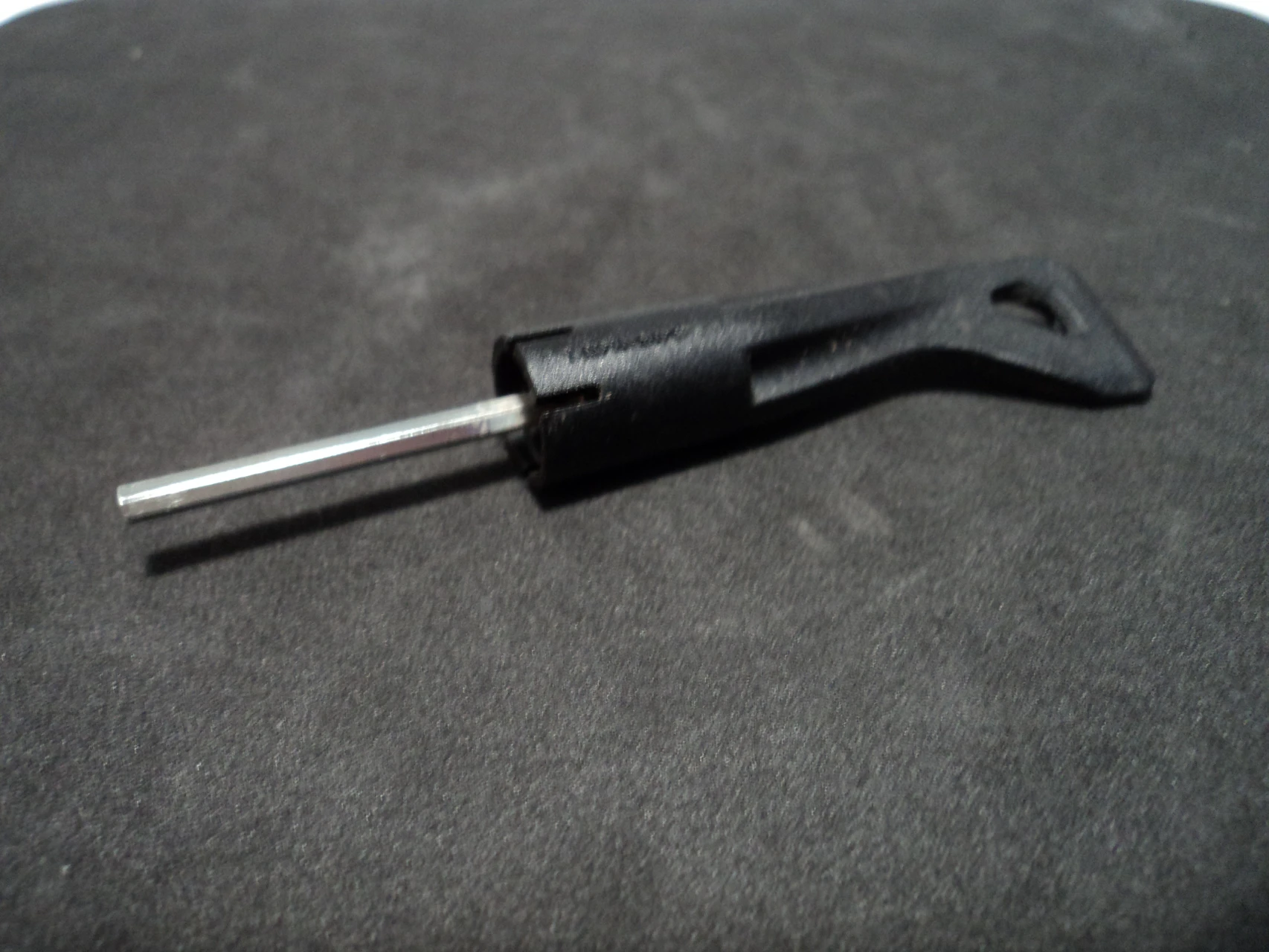 1. Reglaj rebound RockShox