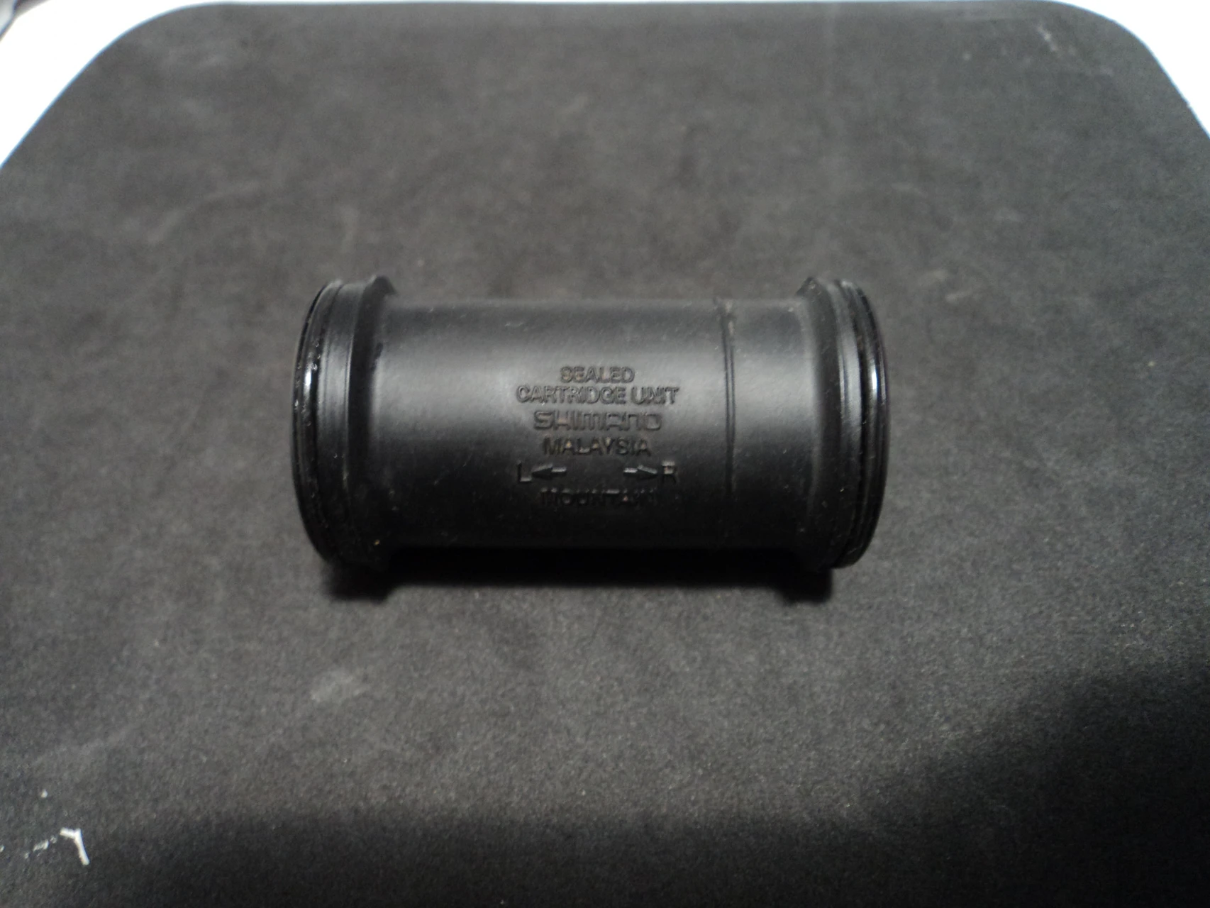 1. Distantier shimano hollowtech II