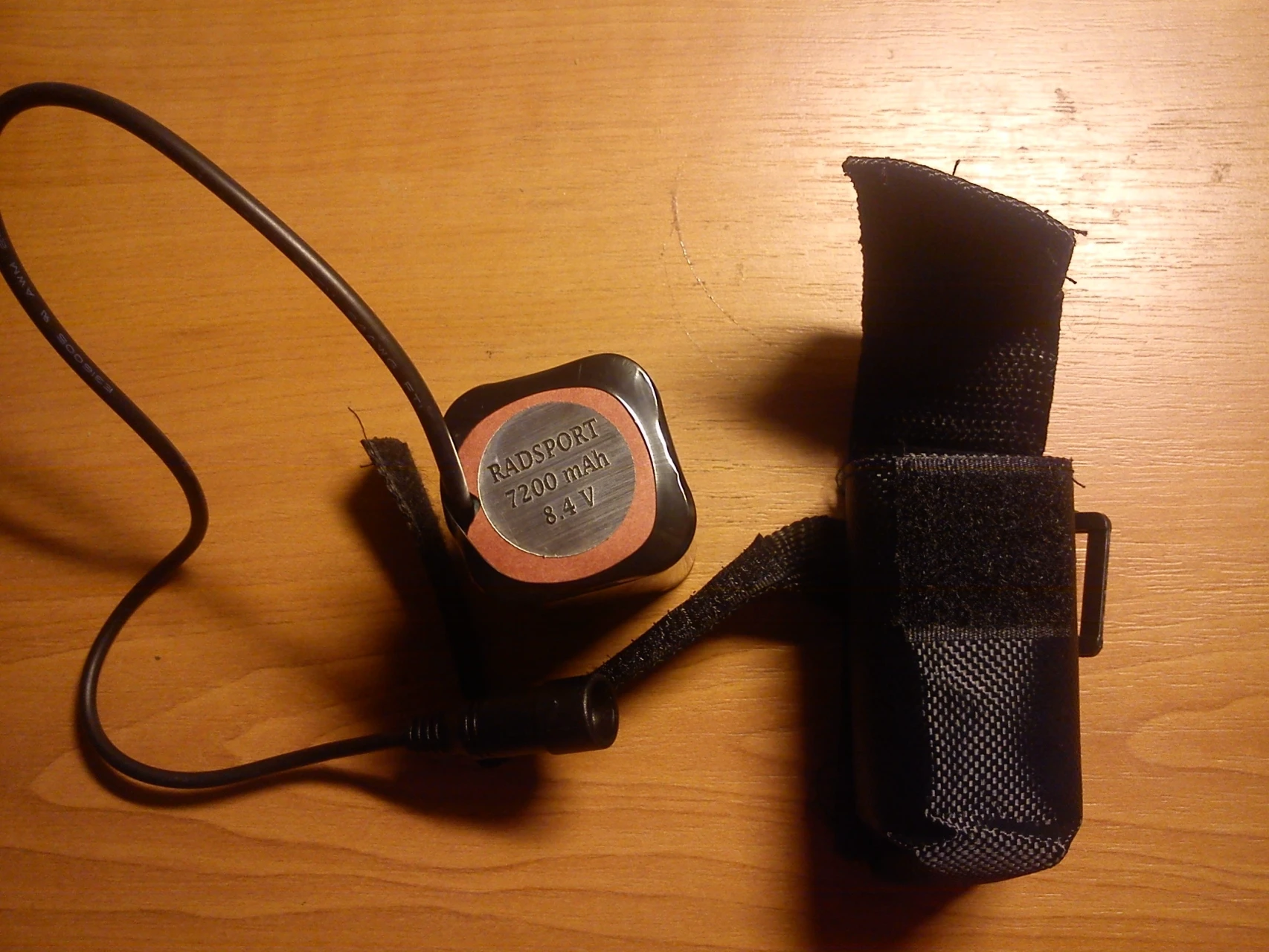 4. Pachet acumulatori pentru far bicicleta 8.4 Volt 7200 mAh