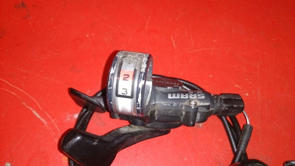 1. Vans Shifter Sram x5 si schimbator Alivio