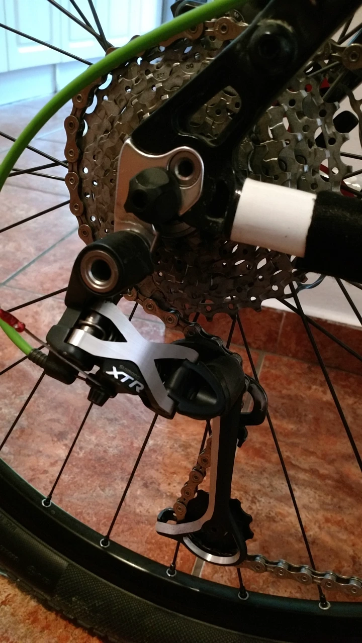 1. Bicicleta MTB carbon EYBL PUNCH austria