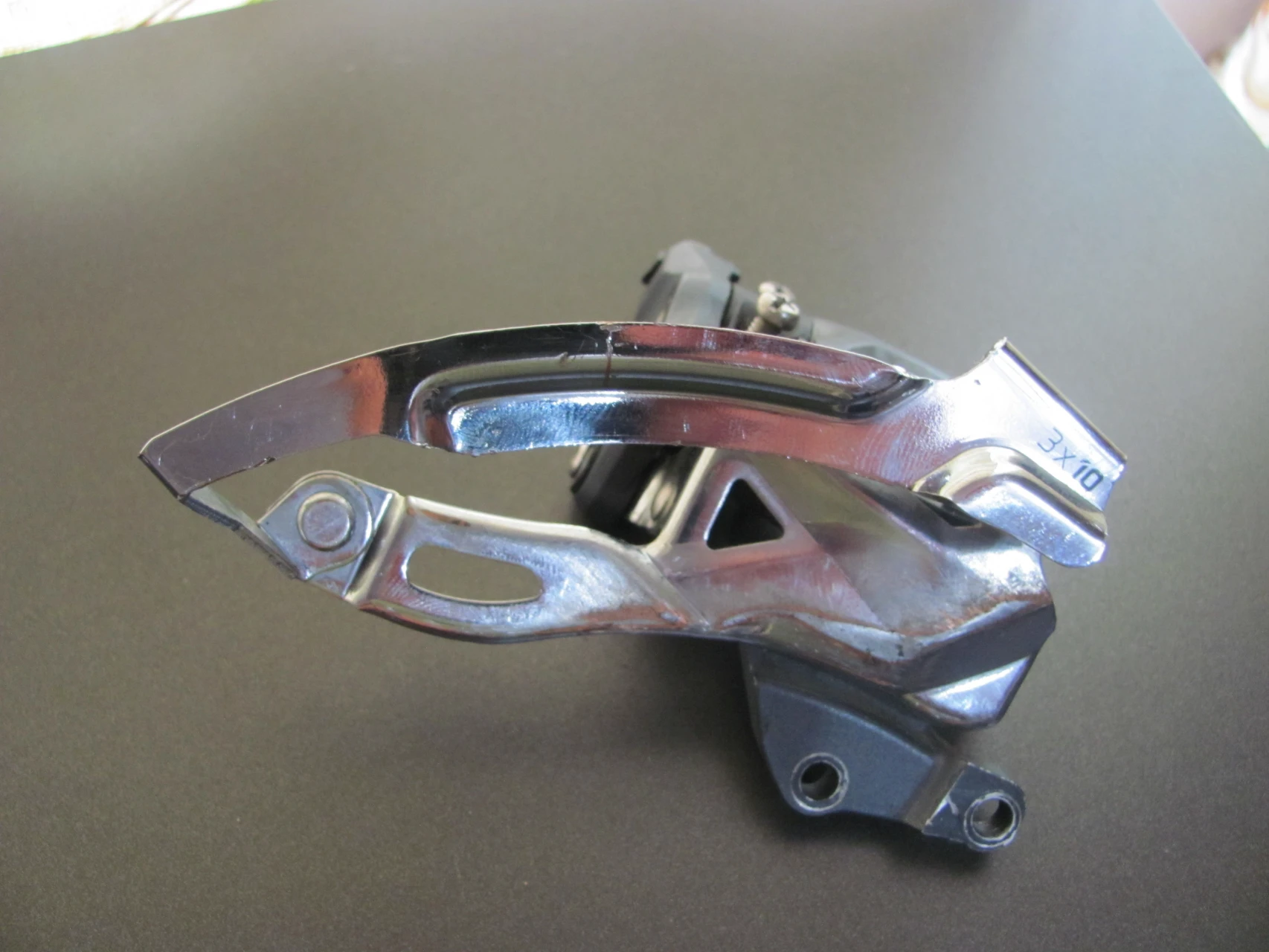 2. Schimbator foi 3 x 10 viteze Sram X7