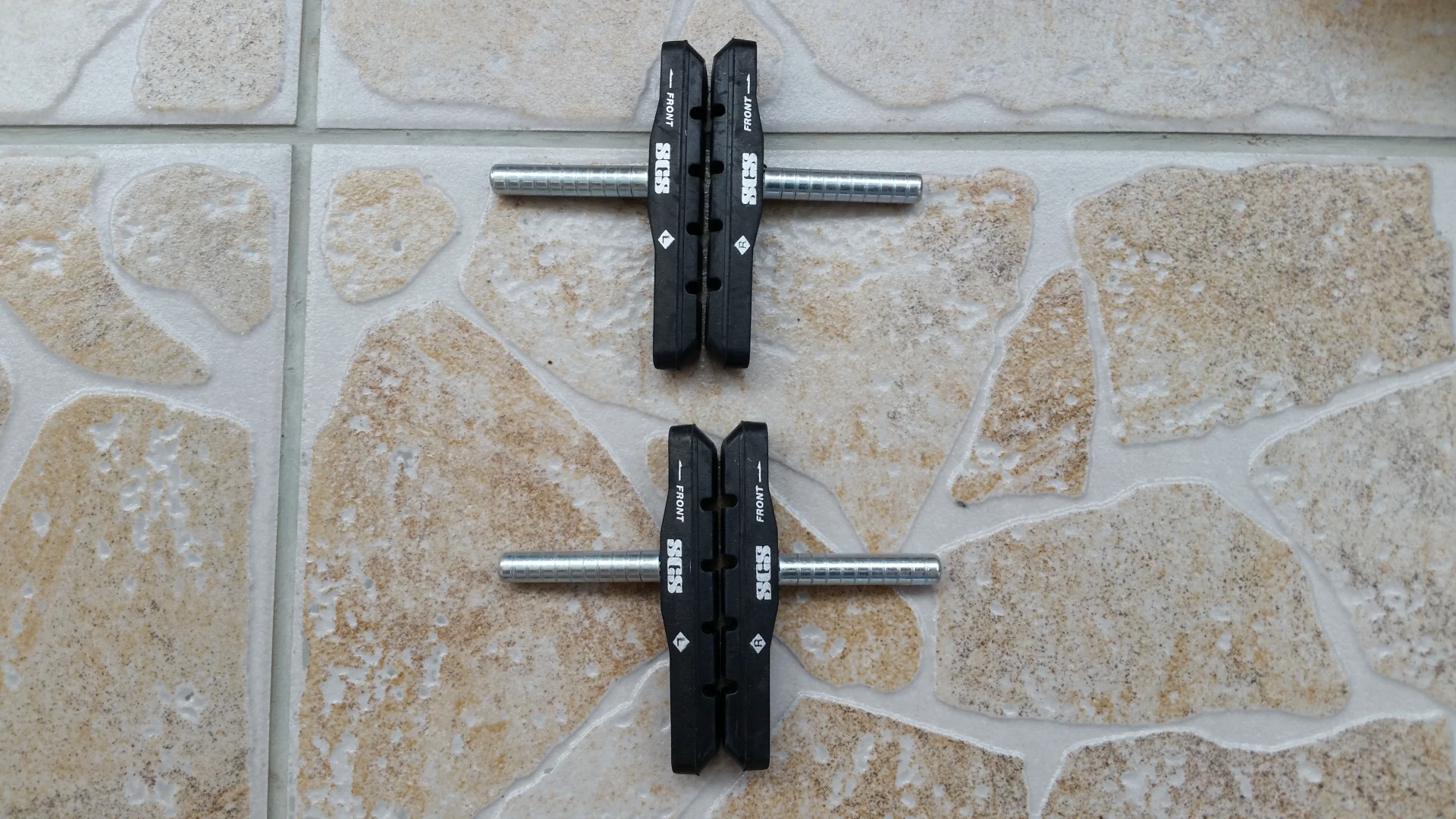 1. Saboti frane cantilever