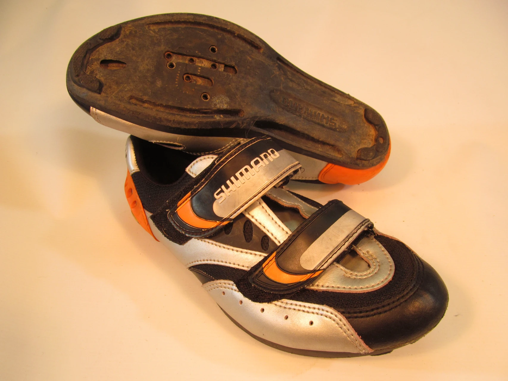 2. Pantofi Shimano SH-R096S nr 42, 26.5 cm