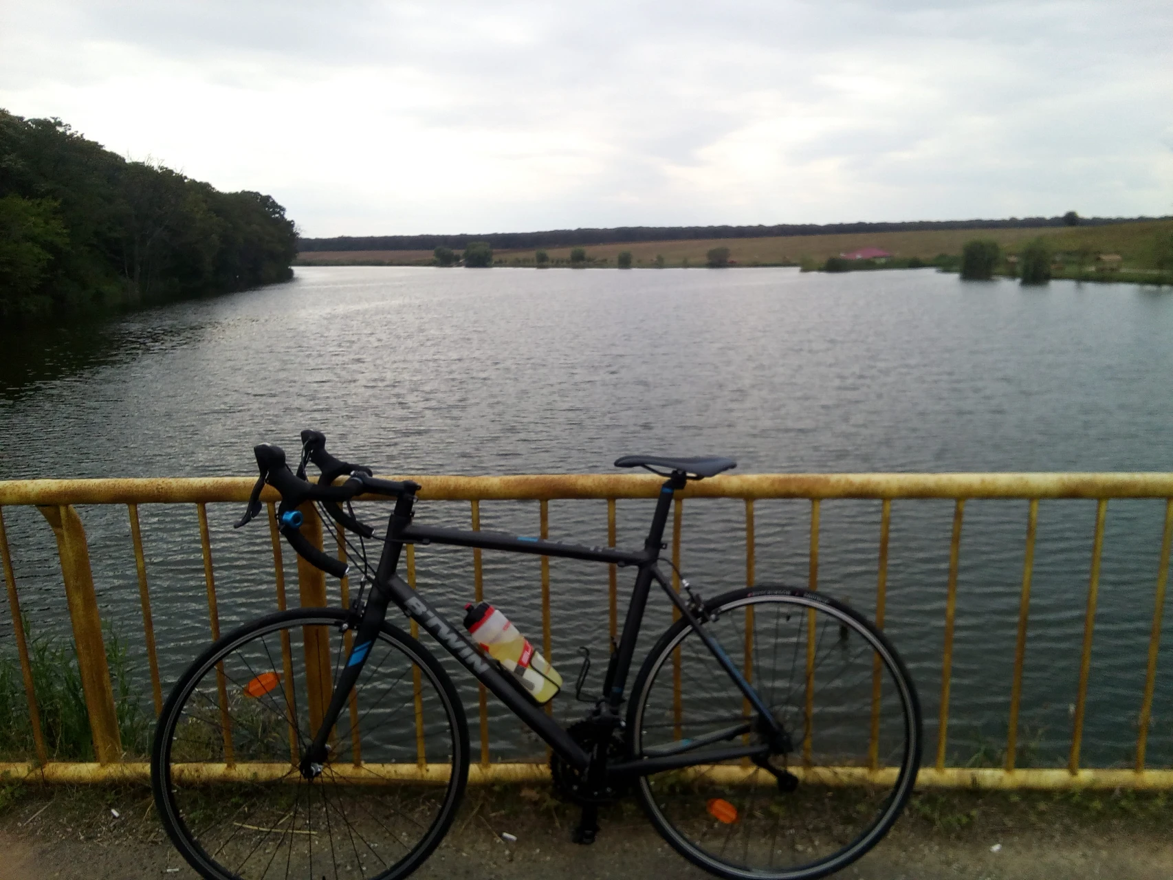 1. Bicicleta B`Twin Triban 5