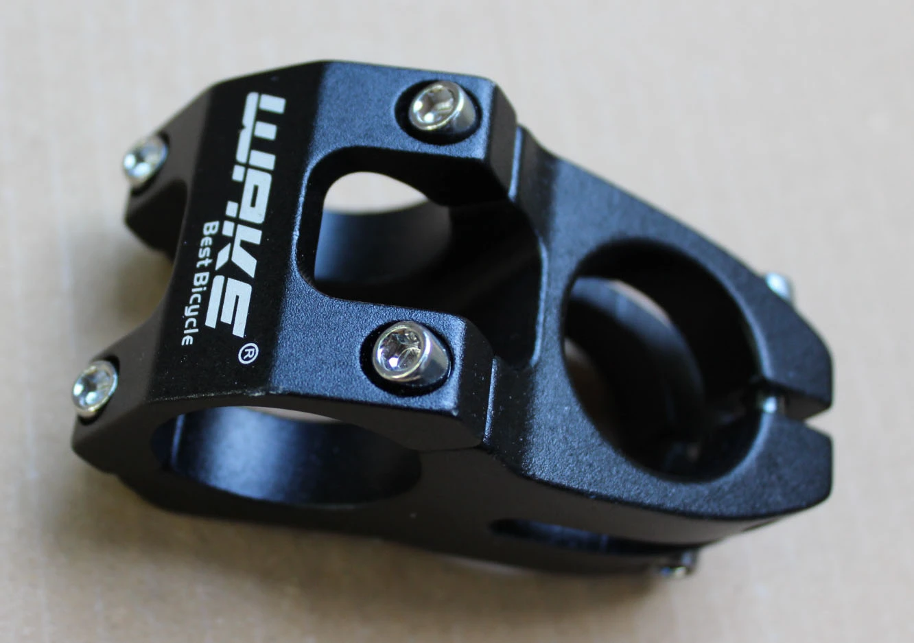 1. Wake pipa bicicleta 45mm - 31.8mm negru