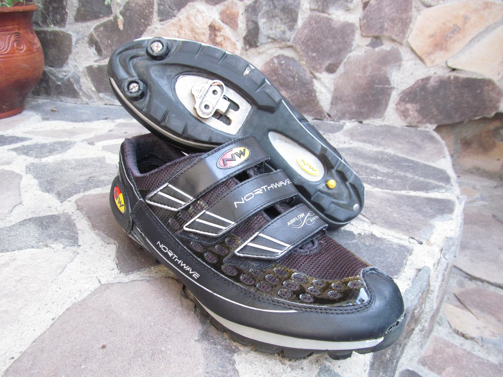 1. Pantofi NorthWave nr 42, 27 cm