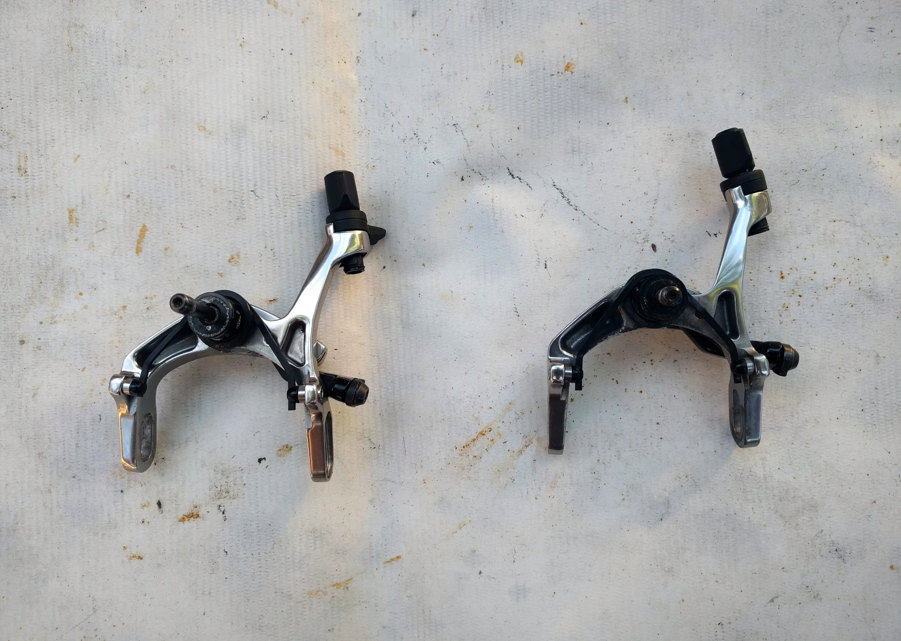 1. Clasti frana SRAM Red Aero Link DEFECTI