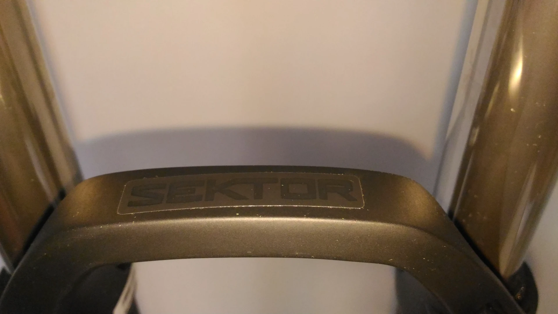 3. Vand Furca RockShox Sektor RL SoloAir 140mm, 27.5, tapered, boost 15x110mm