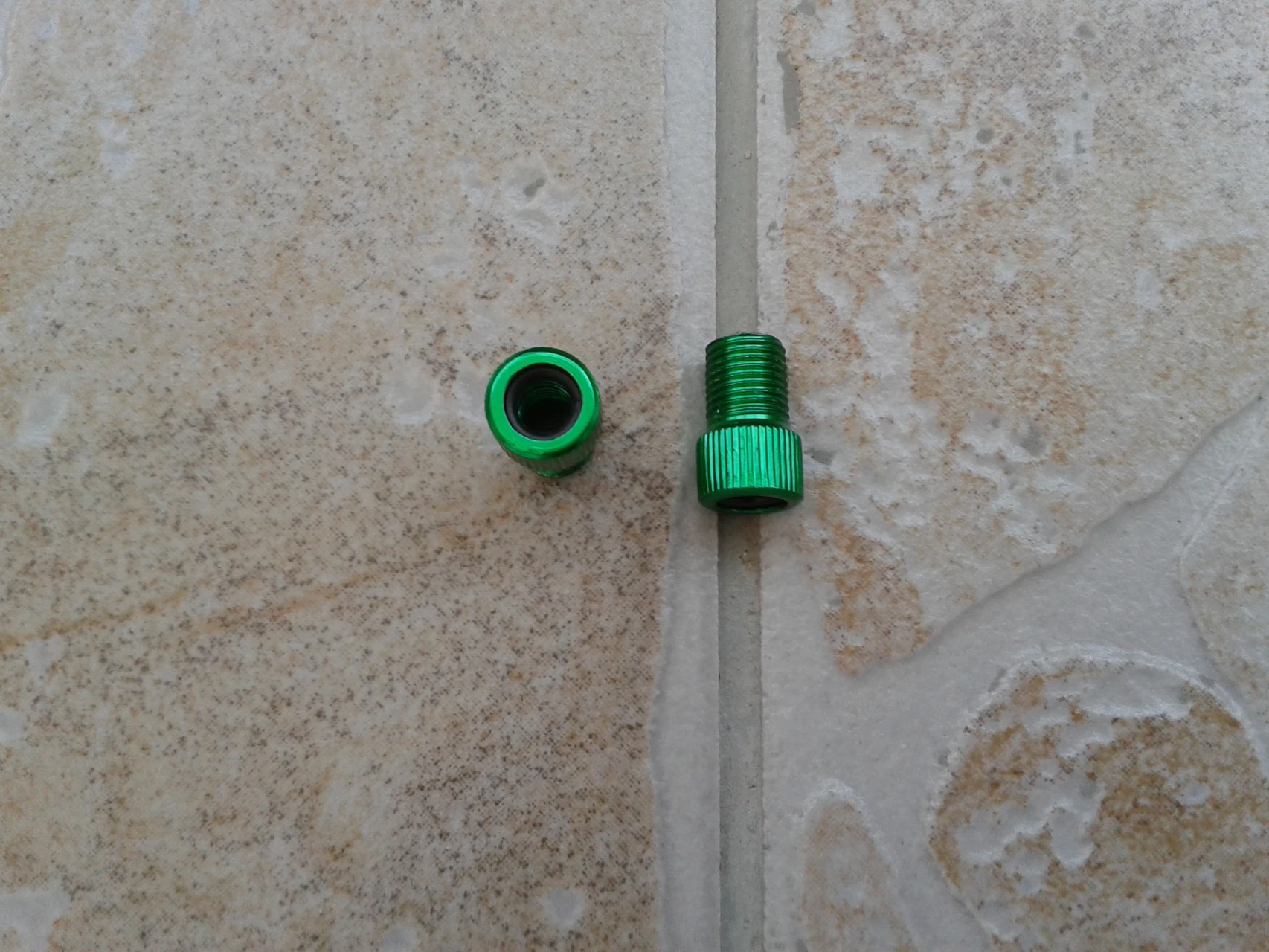 1. Adaptor valva Presta la auto ( Schrader )