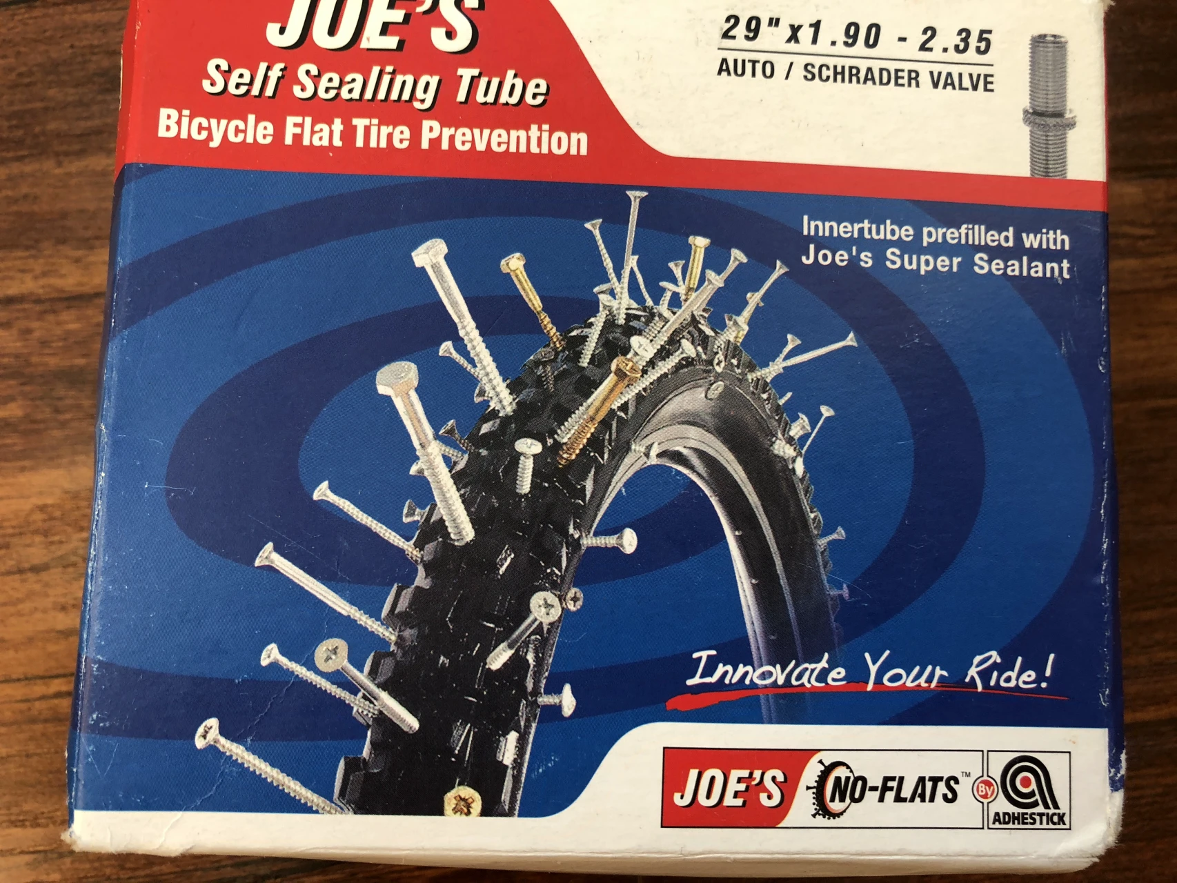 1. Camera Joe No Flats Antipana 29" Valva Schrader