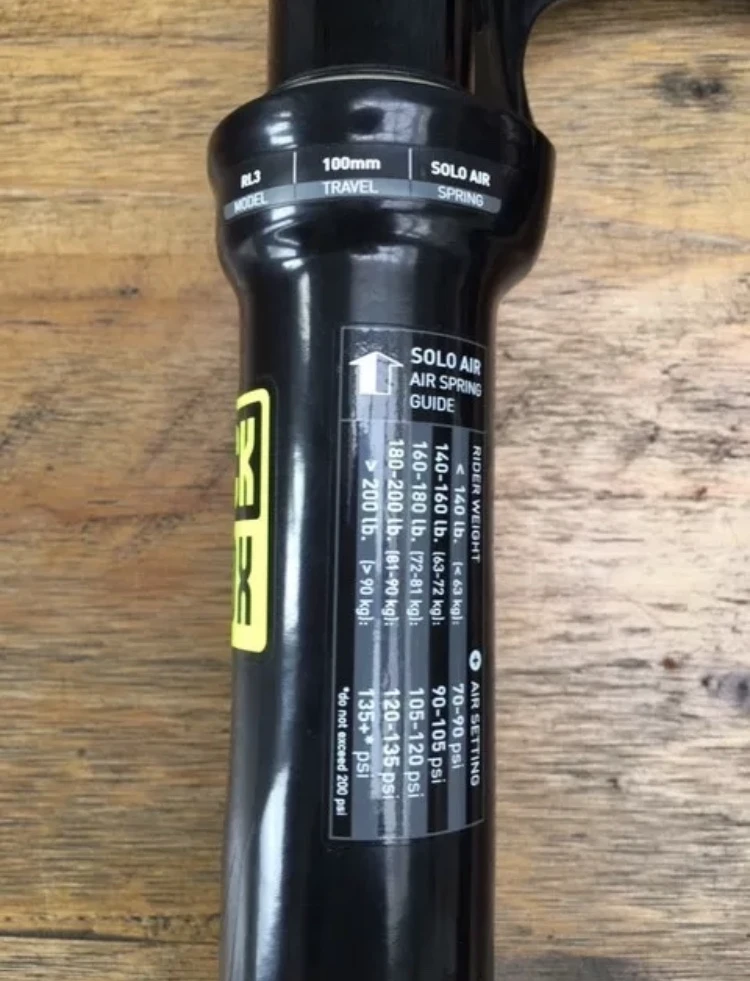 4. RockShox SID RL3 Air DNA3 27,5”
