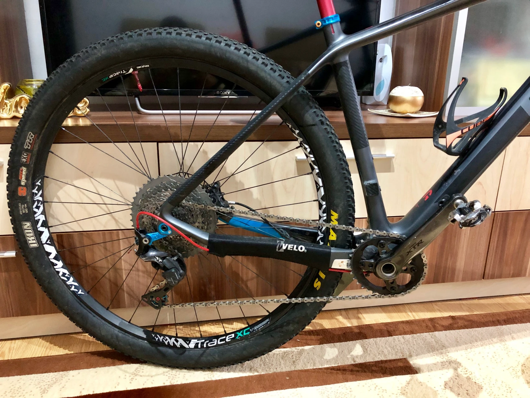 5. Vand Cube carbon 5500 lei, Garantie, 9.8-10kg greutate