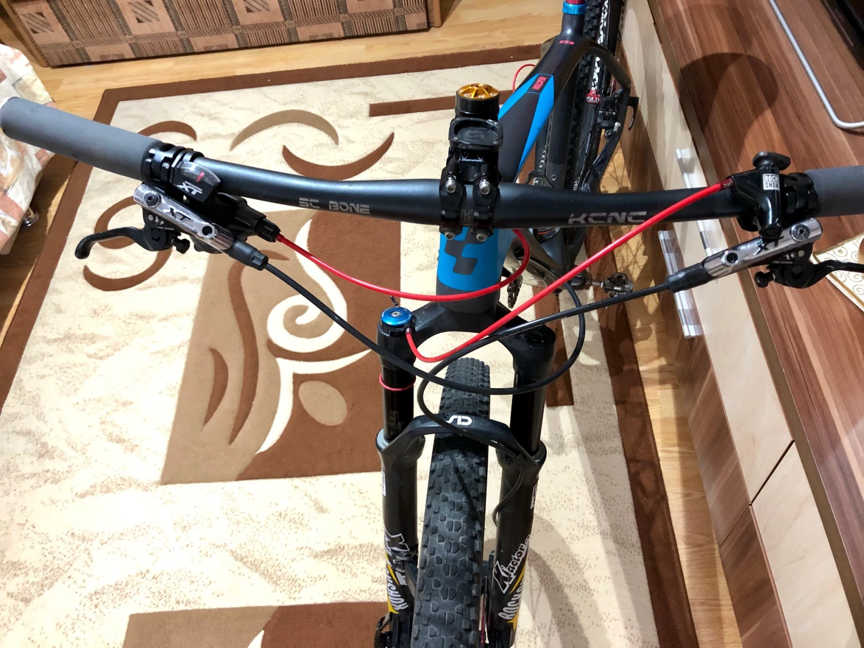 4. Vand Cube carbon 5500 lei, Garantie, 9.8-10kg greutate