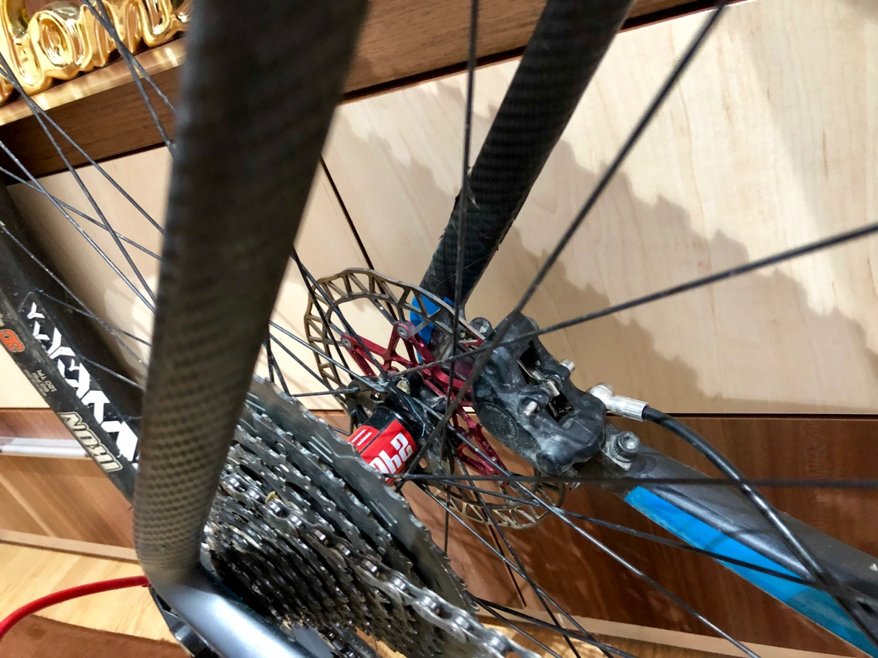 2. Vand Cube carbon 5500 lei, Garantie, 9.8-10kg greutate