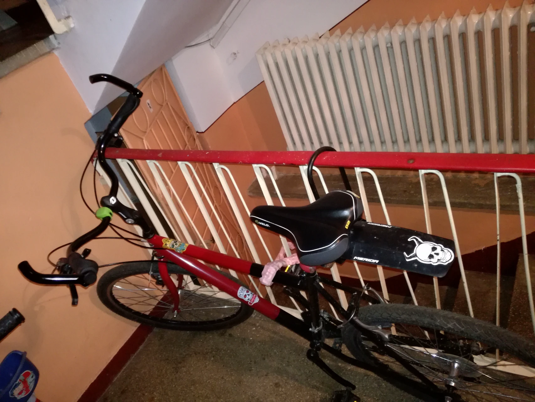 2. Vand MTB NEUZER NELSON ST, stare foarte buna, ofer factura. Negociabil!