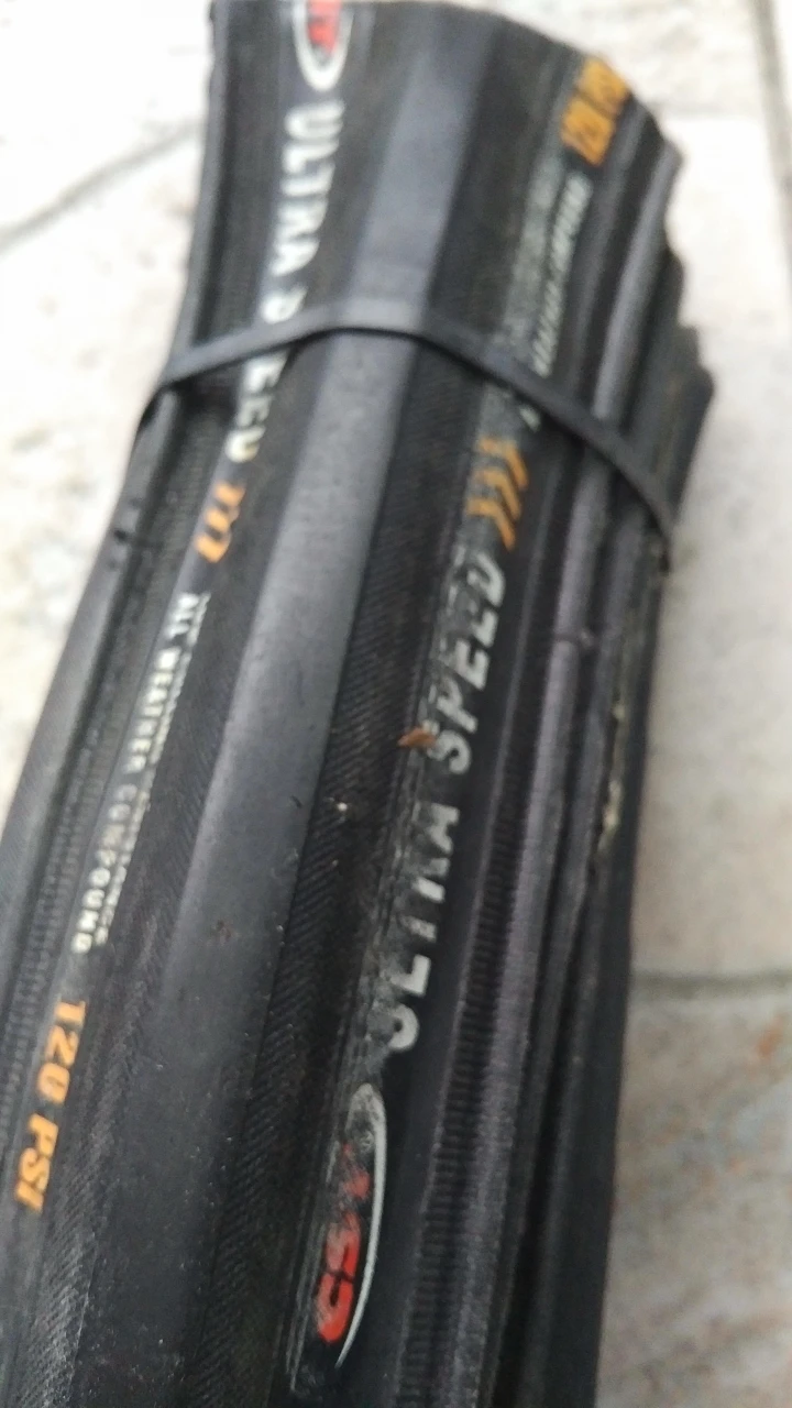 1. Cauciuc CST Ultra Speed 700x23c