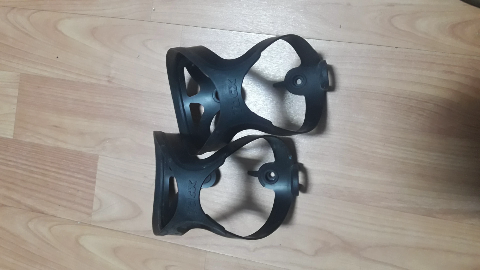 1. Suporti bidon tacx