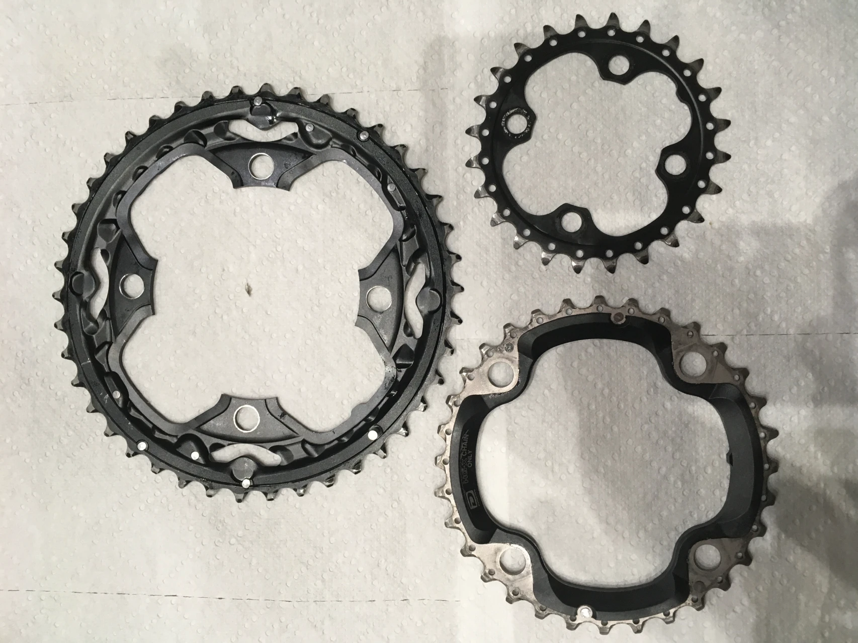 1. Foi angrenaj MTB Shimano Deore
