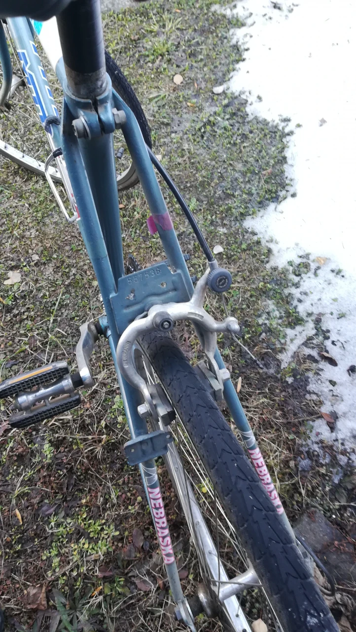 1. Vand bicicleta cursiera