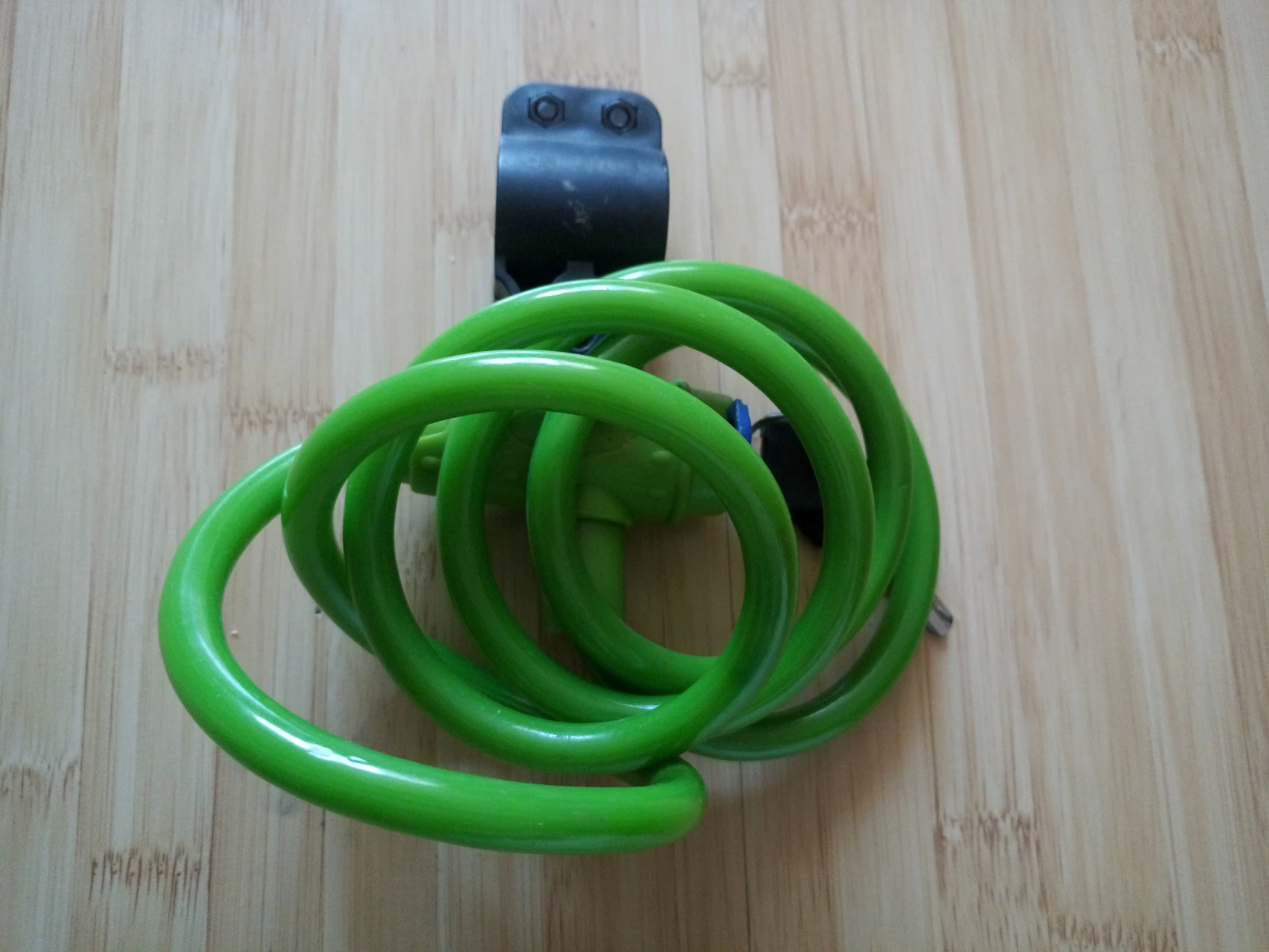 1. Antifurt tip spirala, verde, pt tija de sa