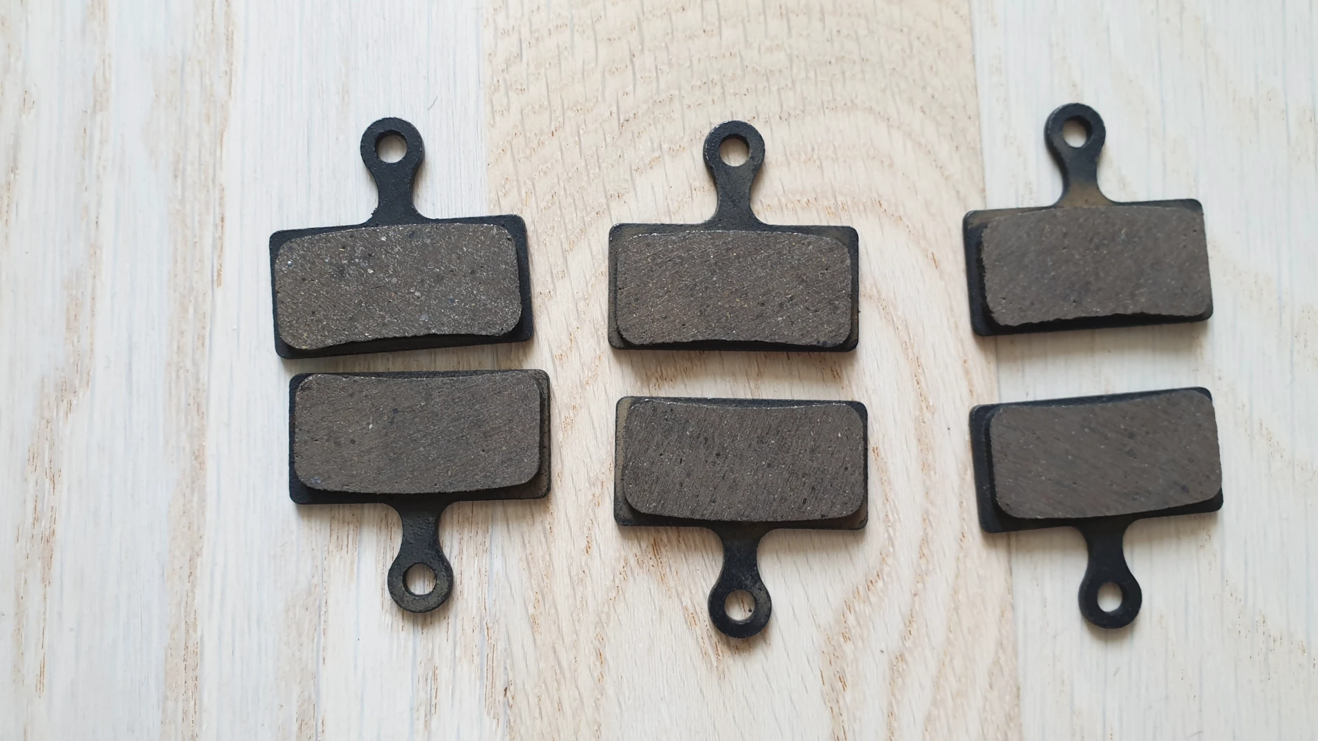 1. Set placute frana SHIMANO(6 bucati)