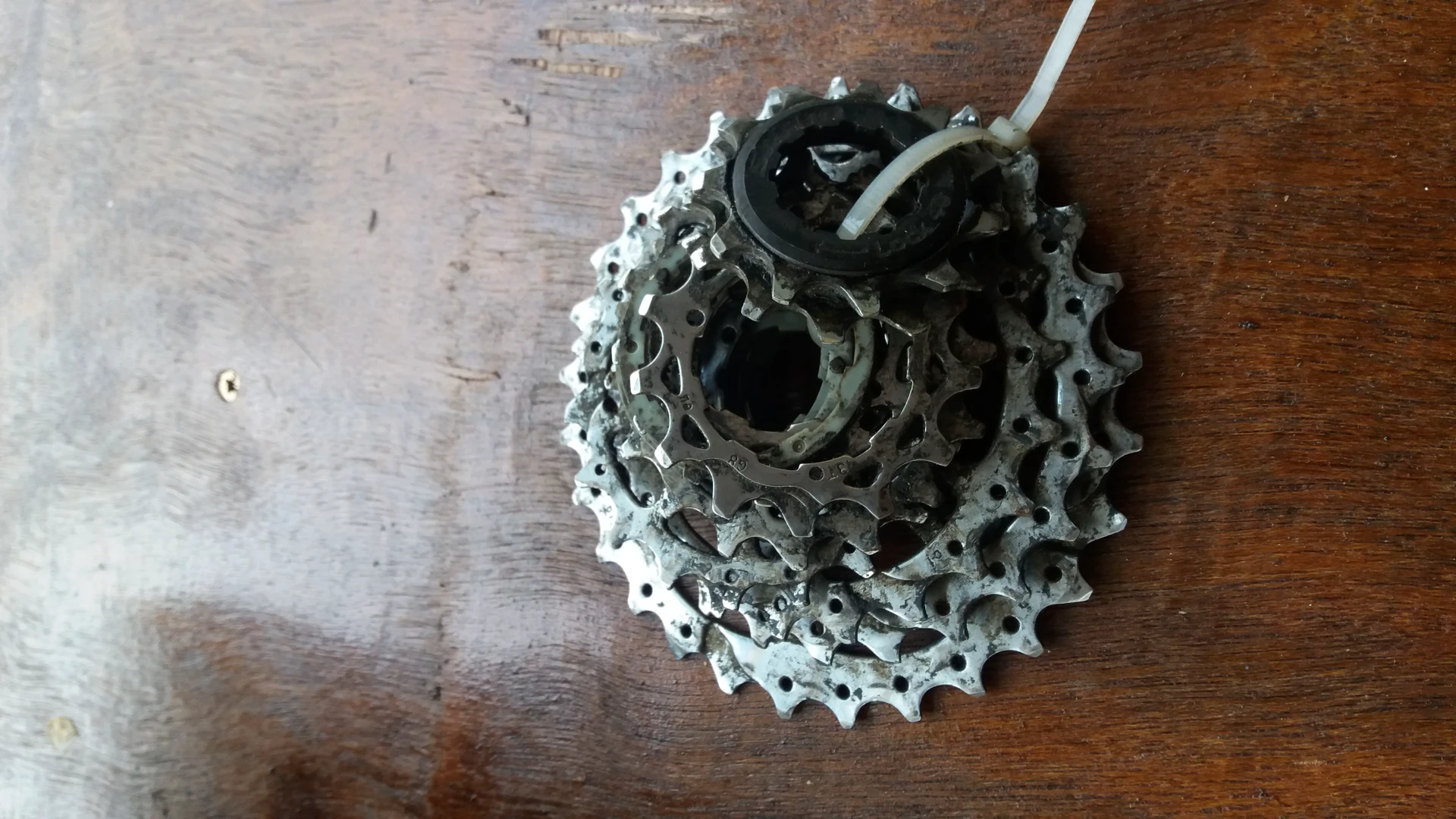 1. Grup caseta 9 pinioane SRAM