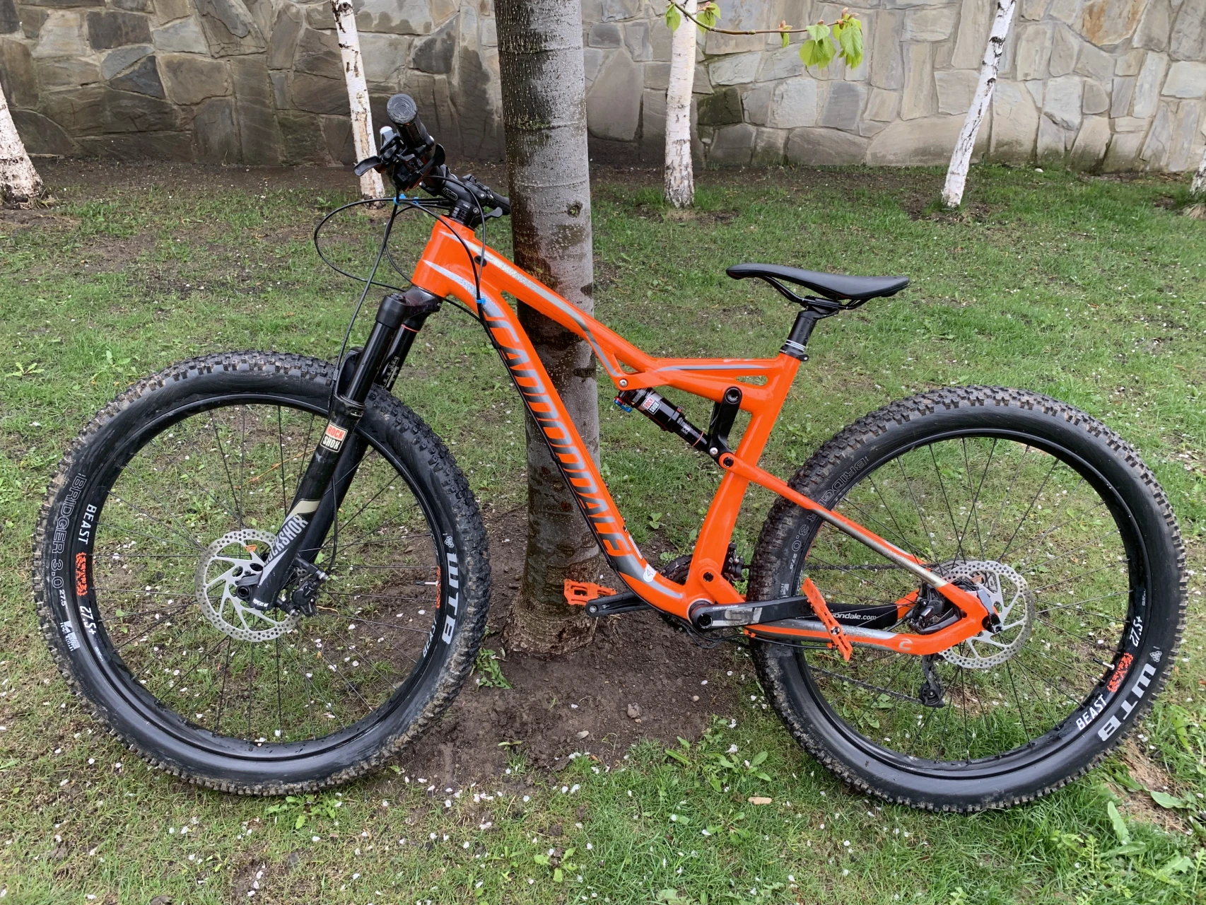 4. Bicicleta BAD HABIT 2 2017
