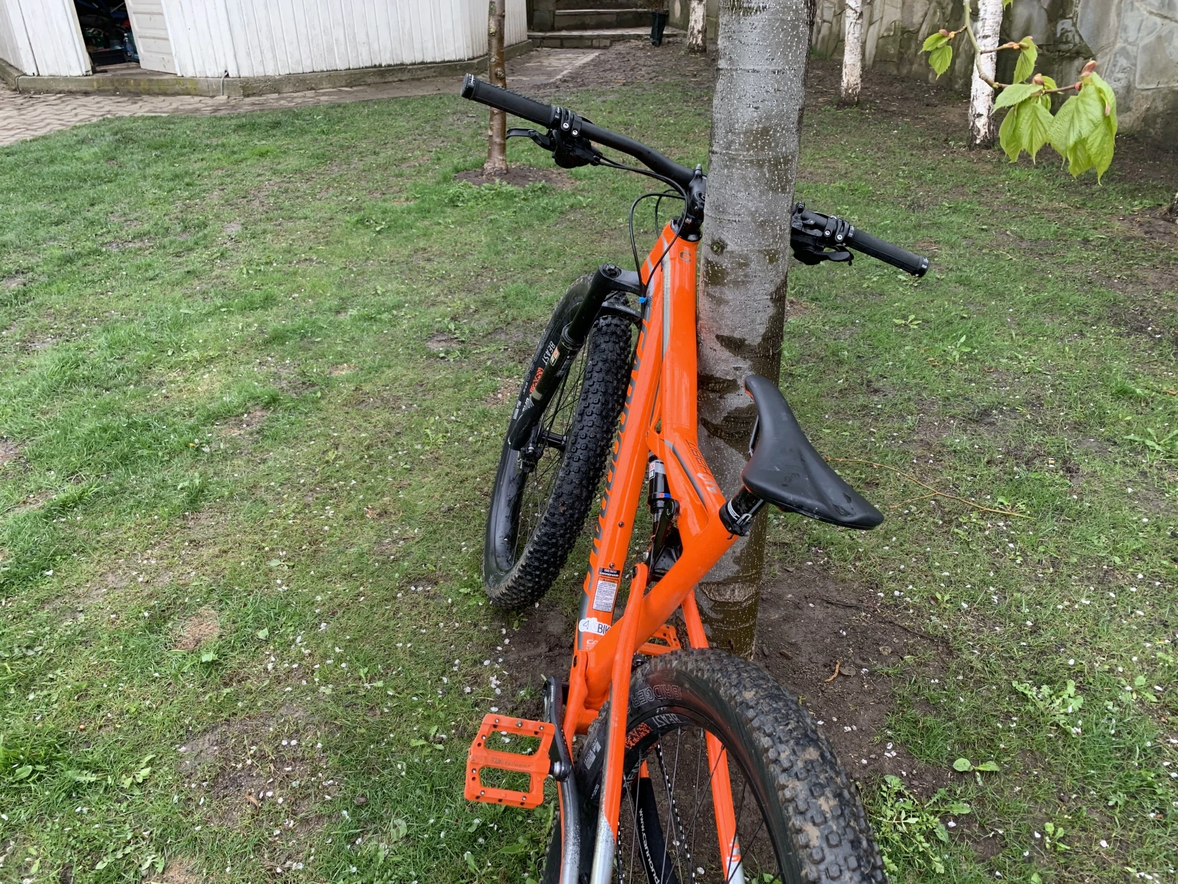 3. Bicicleta BAD HABIT 2 2017