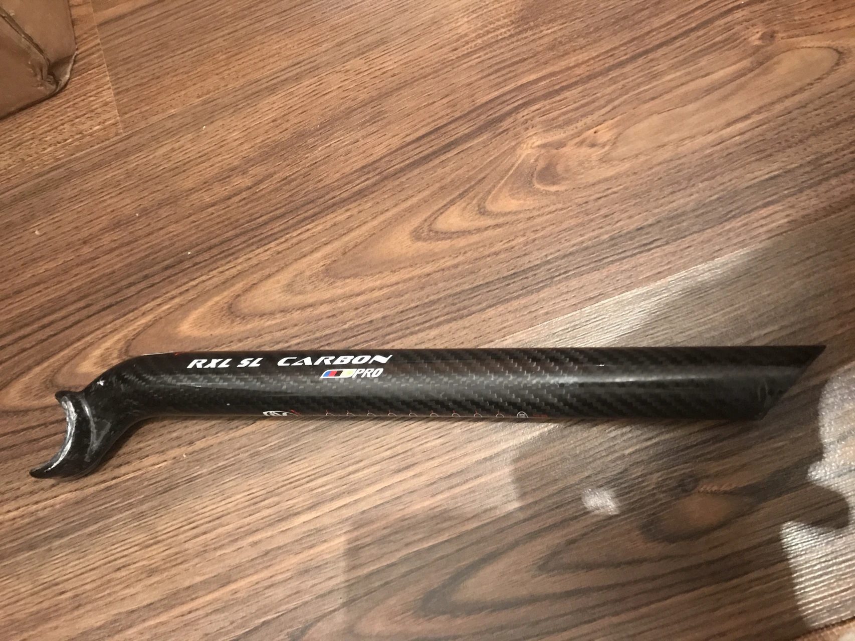1. Tije sa carbon pro
