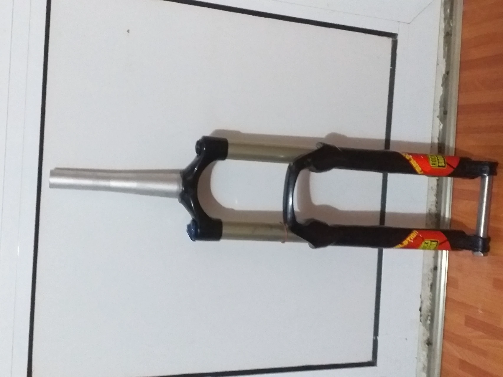 1. VIND FURCA ROCK SHOX REVELATION 150 MM