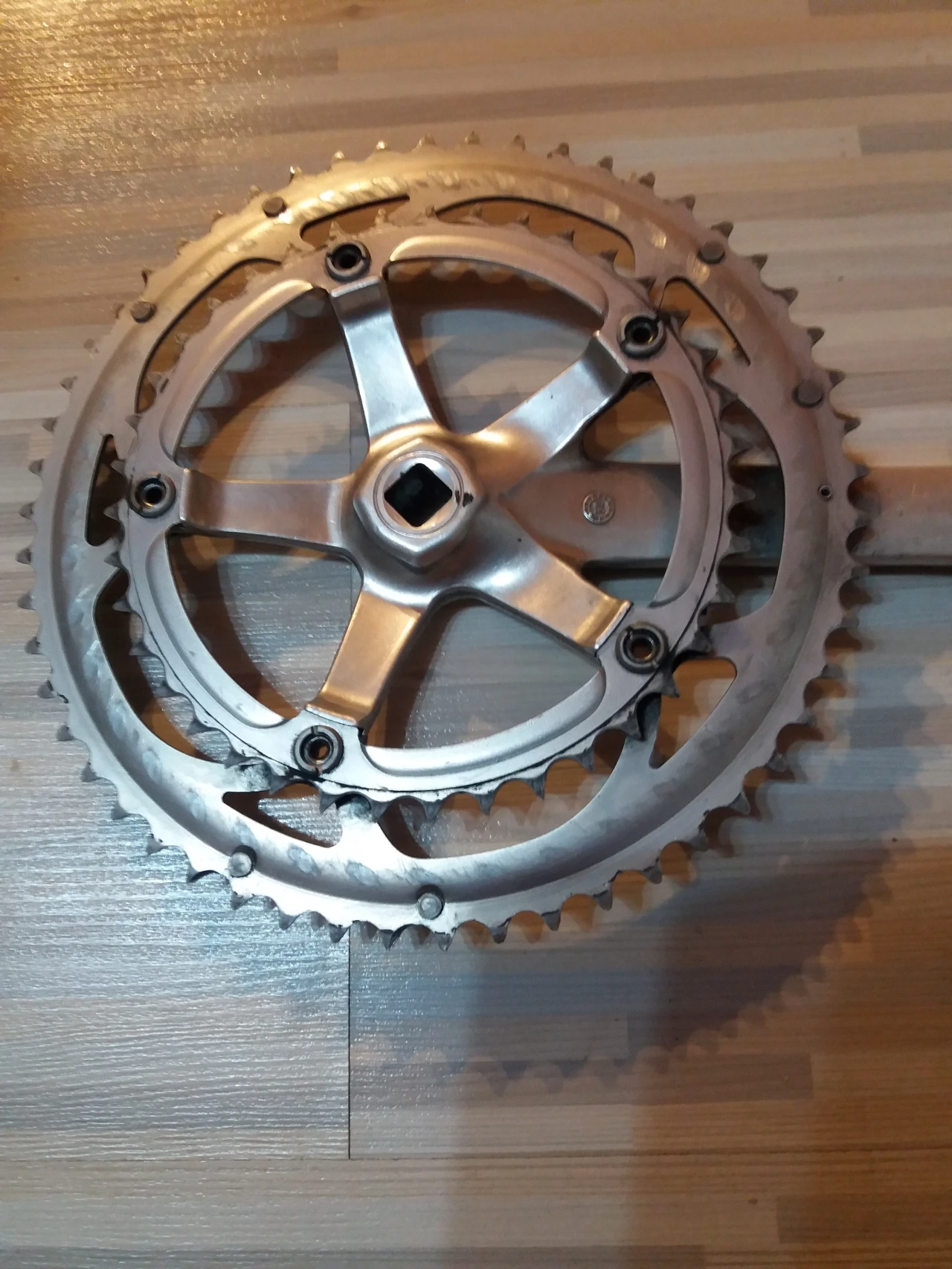 1. Vand angrenaj Campagnolo