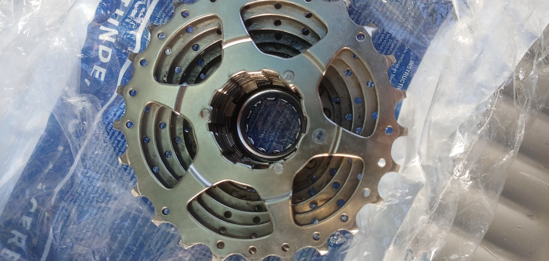 1. Pinioane shimano 105