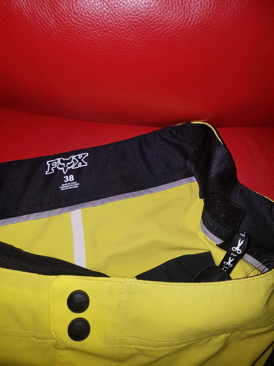 3. Shorts Fox Attack Ultra
